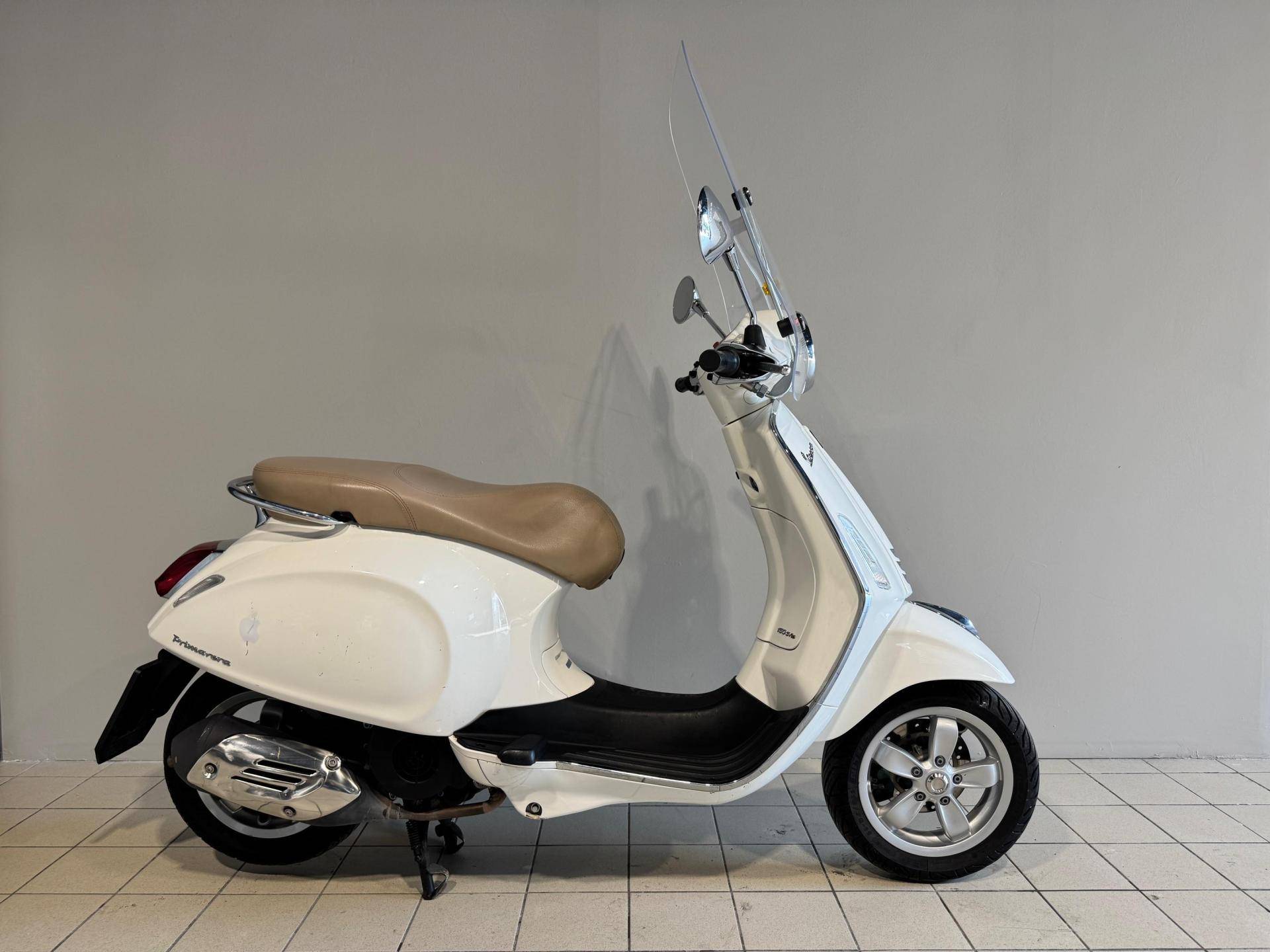 Vespa Primavera 150