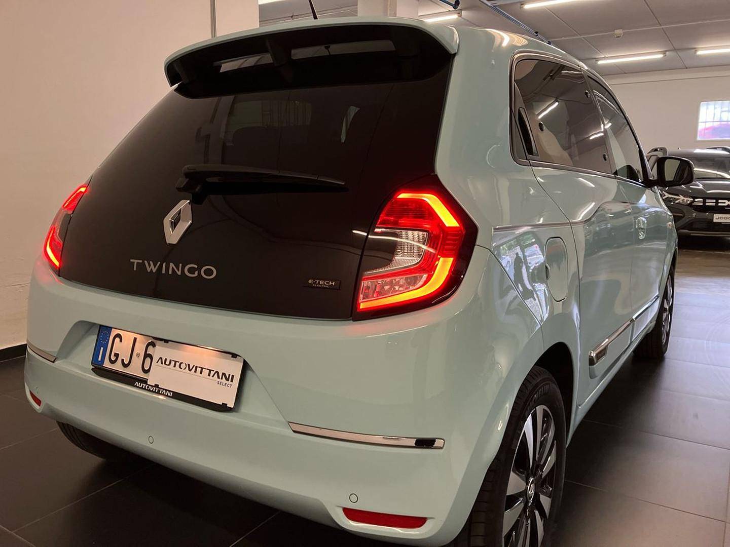 RENAULT Twingo