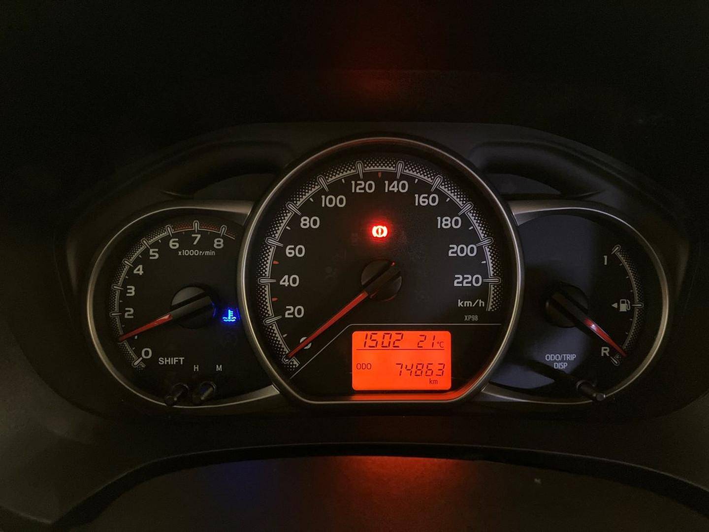 TOYOTA Yaris