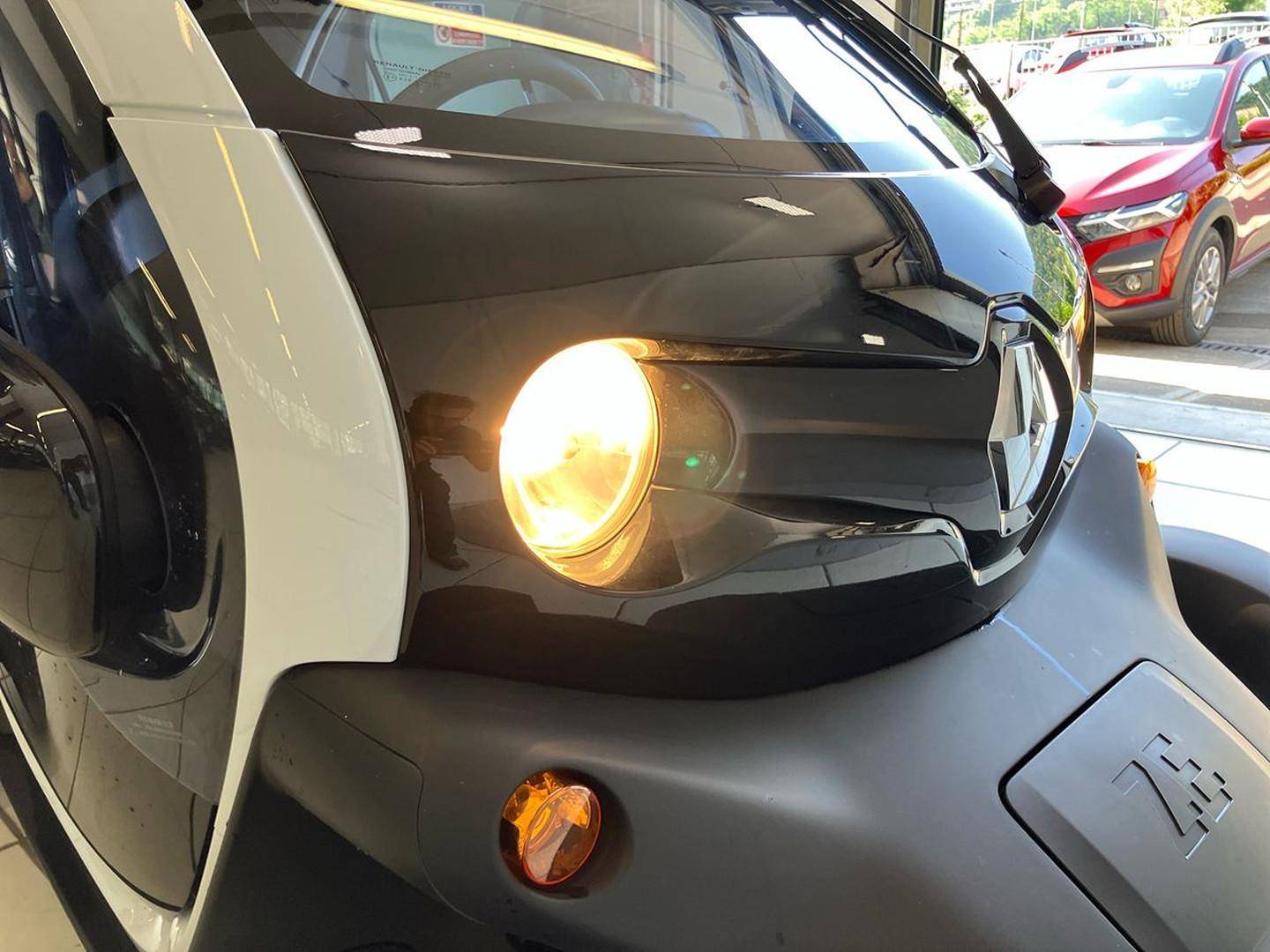 RENAULT Twizy 80