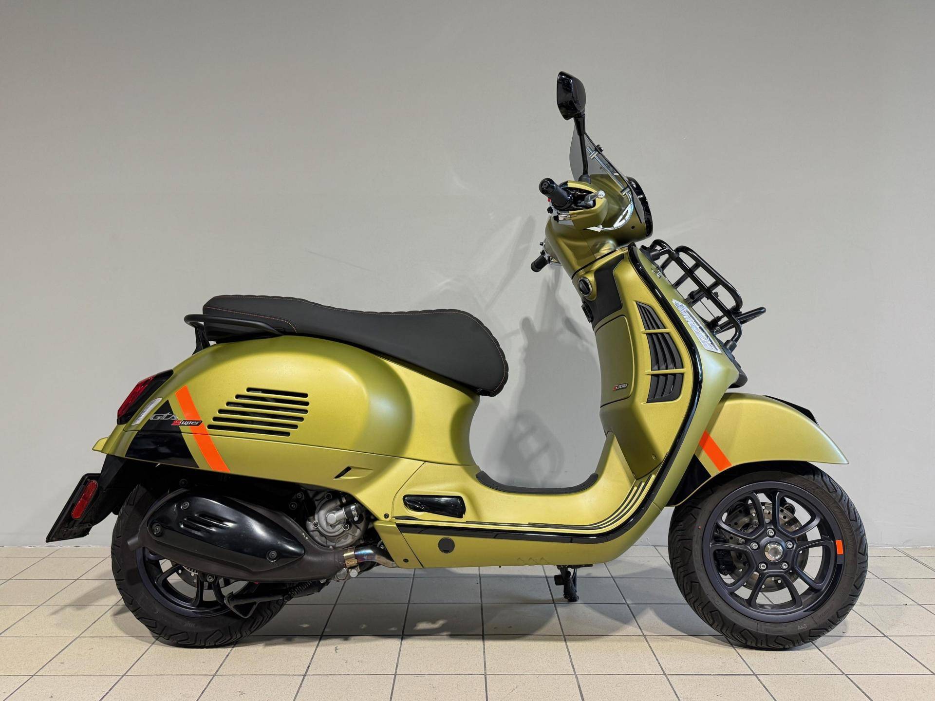 Vespa GTS 300