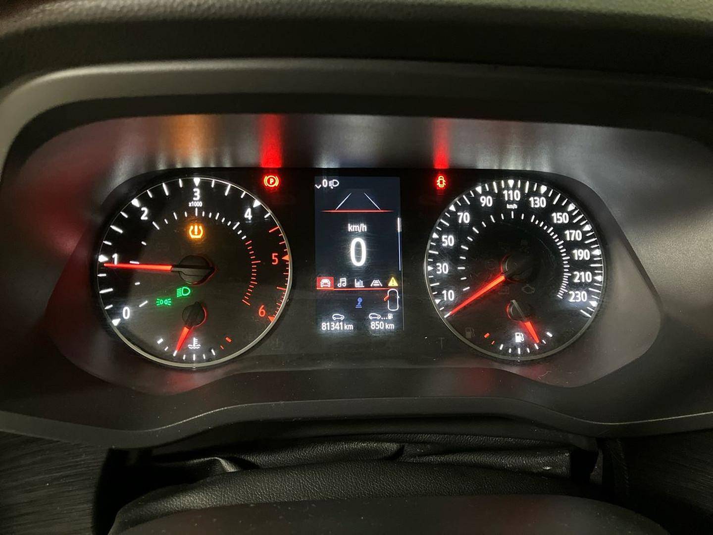 RENAULT Trafic Passenger 27 2019
