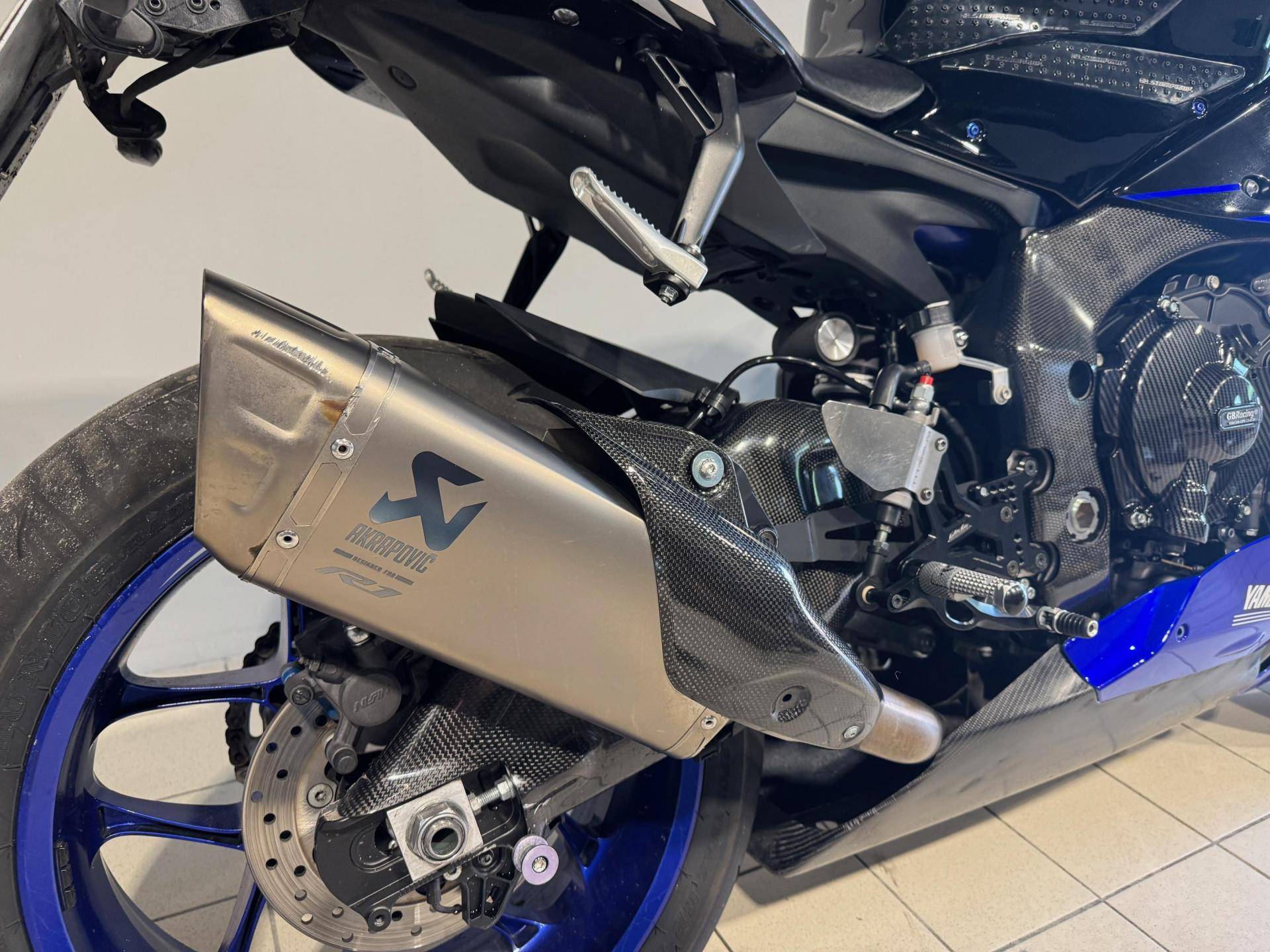 YAMAHA YZF