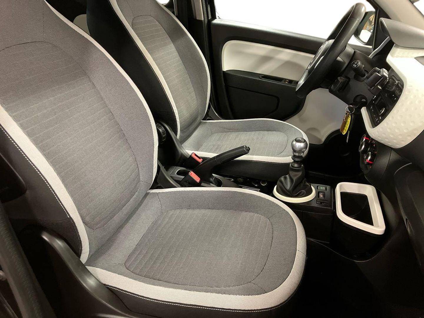 RENAULT Twingo III 2015