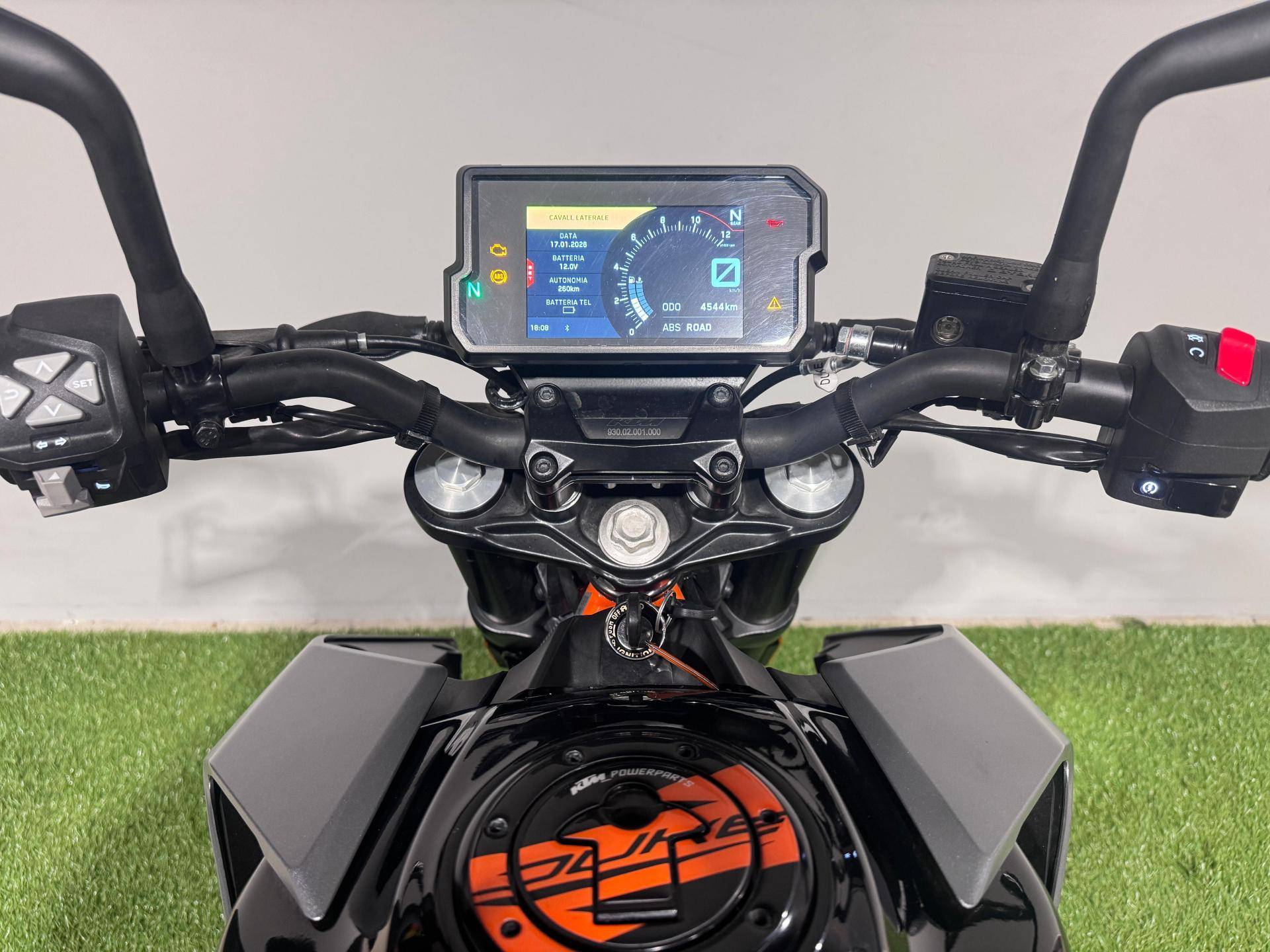 KTM Duke