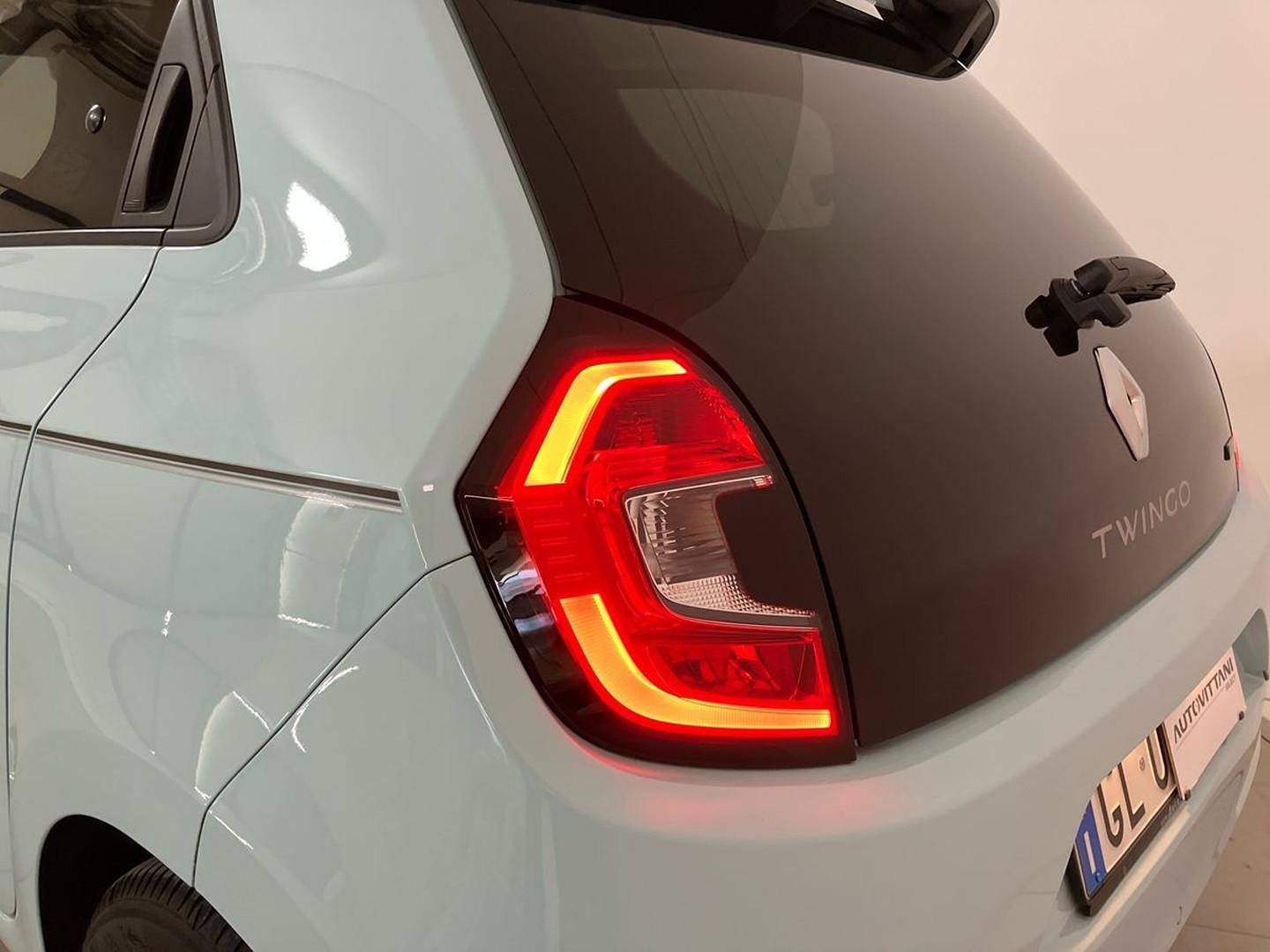 RENAULT Twingo