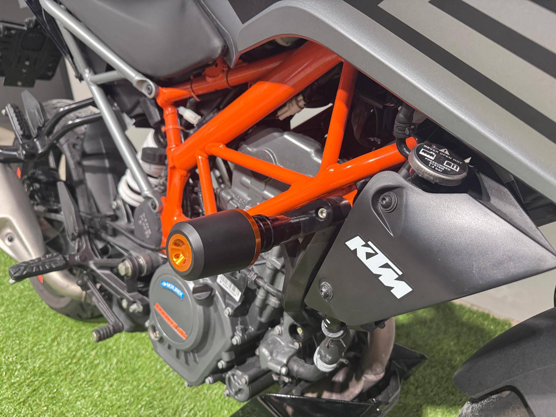 KTM Duke