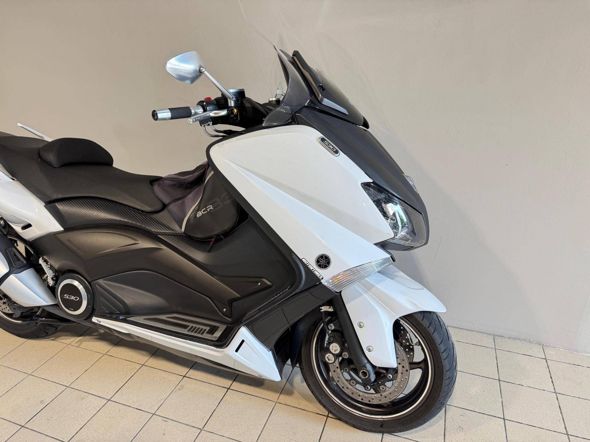 YAMAHA T-Max
