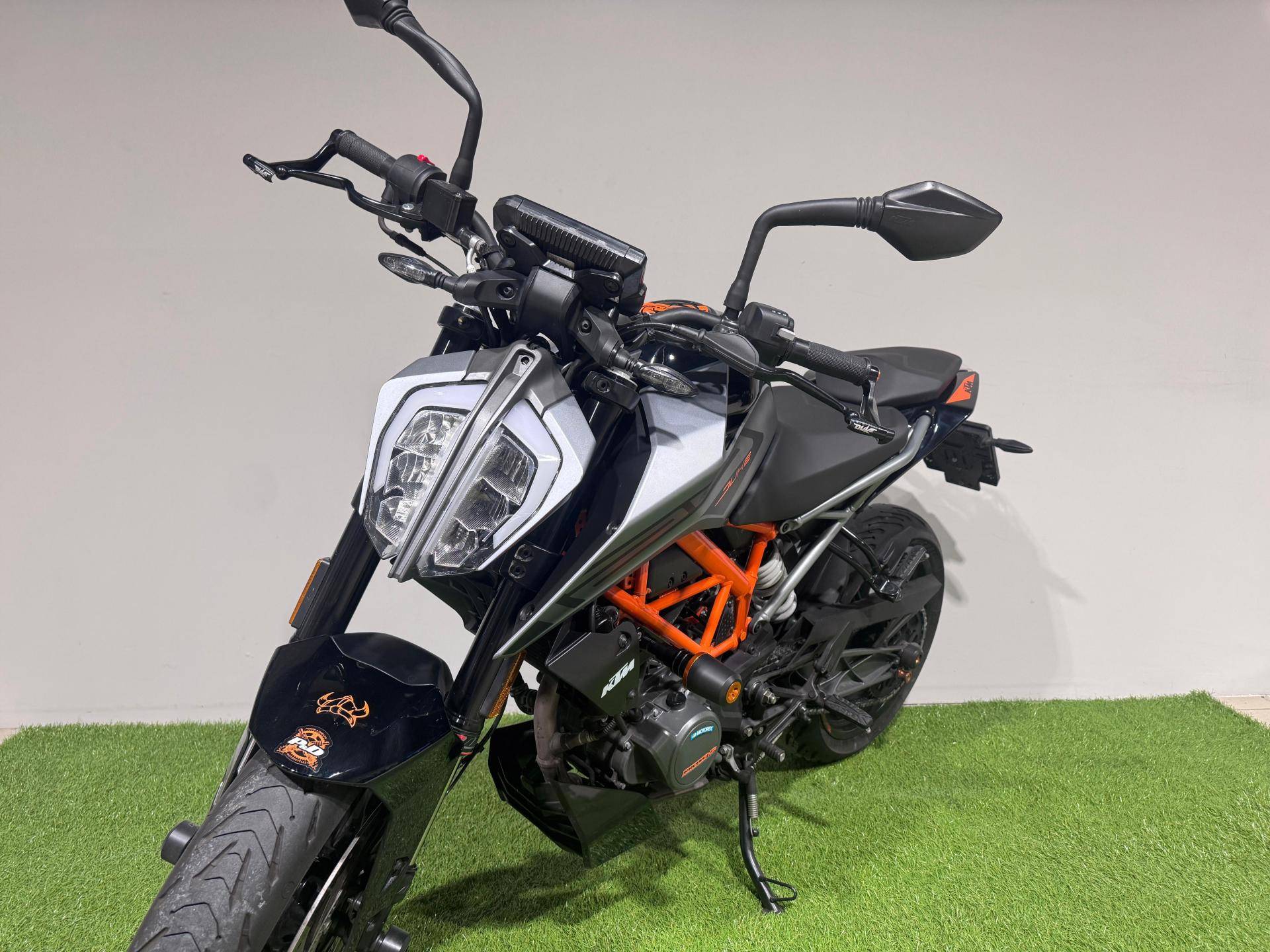 KTM Duke