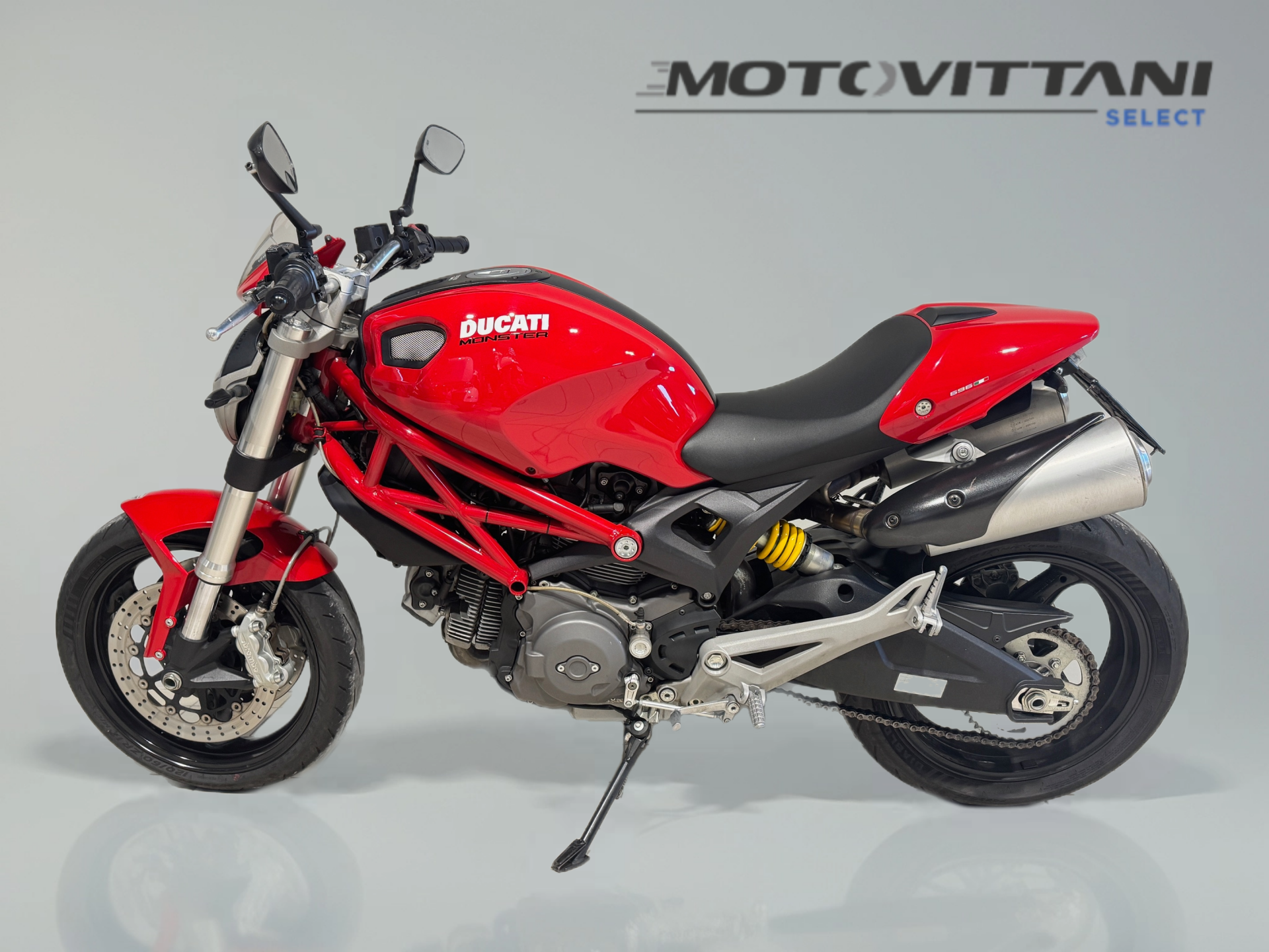DUCATI Monster