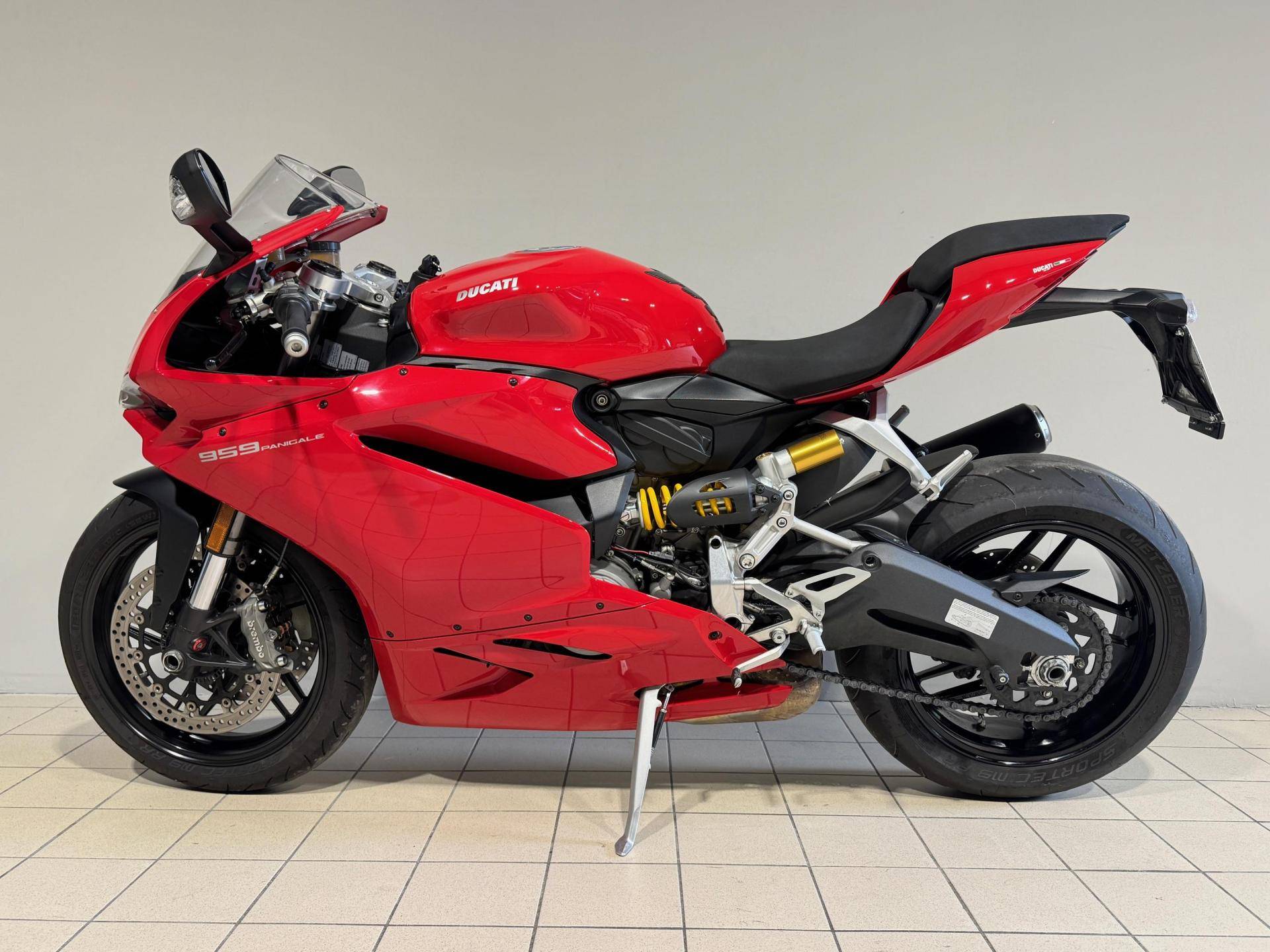 DUCATI Panigale