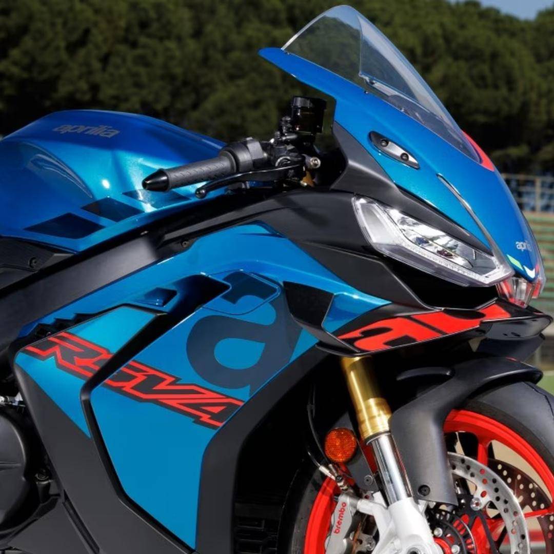 RSV4 1100