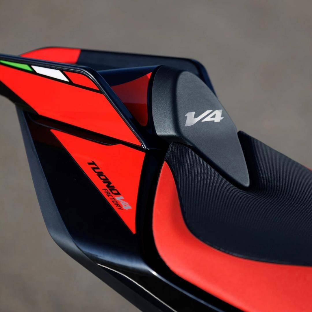 Tuono 1100 V4