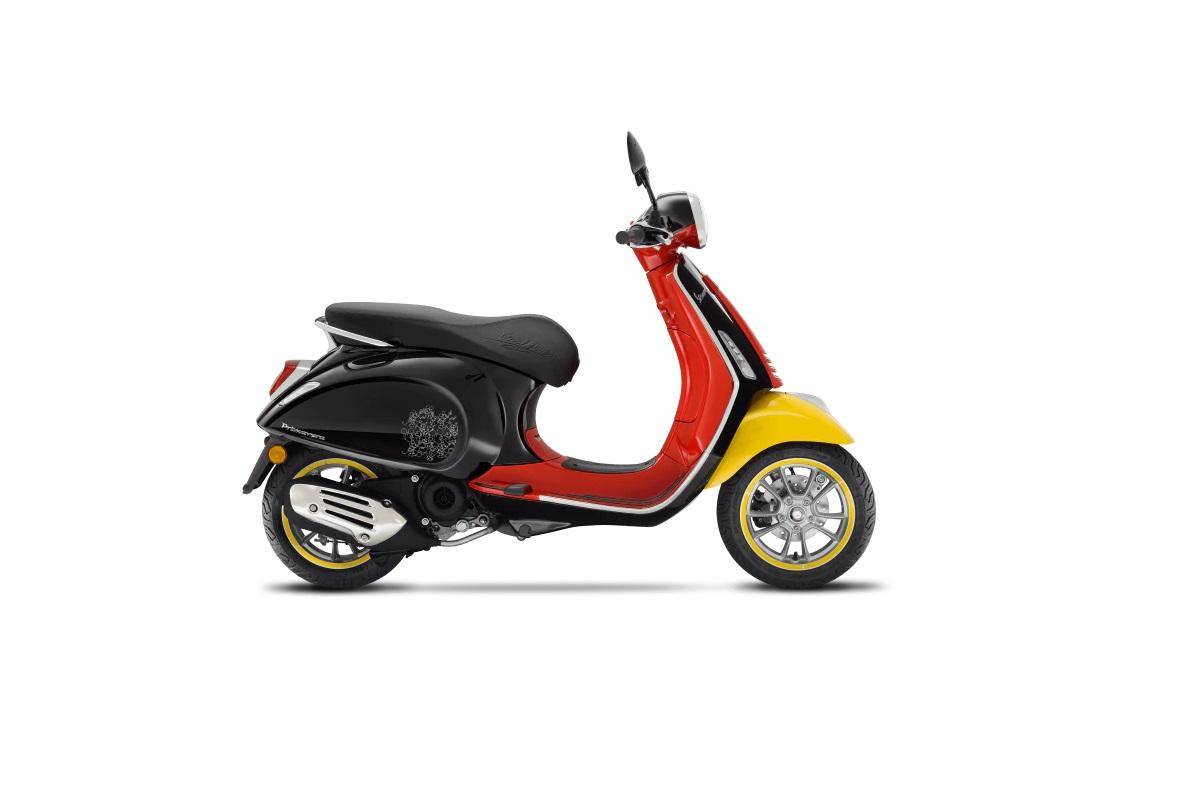 Vespa Primavera 50 4T 3v Disney Mickey Mouse Edition